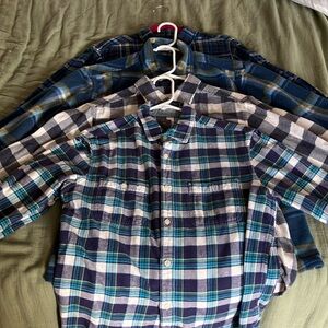 Set of 4 men’s flannel + fleece shirts